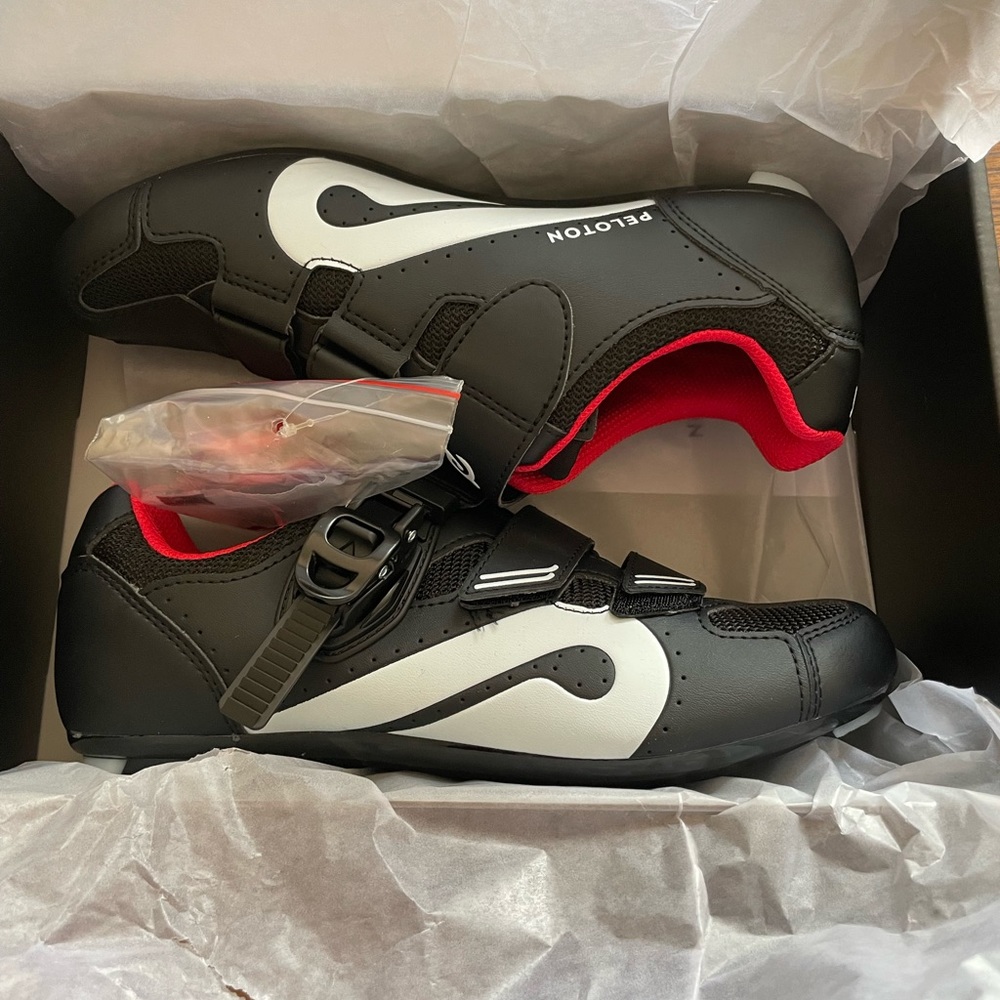 Peloton Cycling Shoes NIB